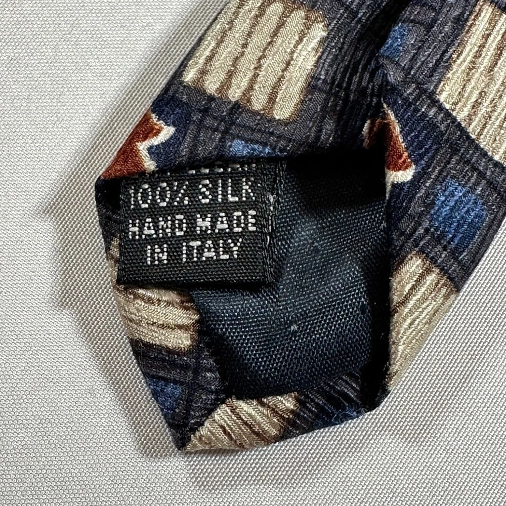 Men’s Bill Blass Italian Made Necktie​​​ - Picture 6 of 6